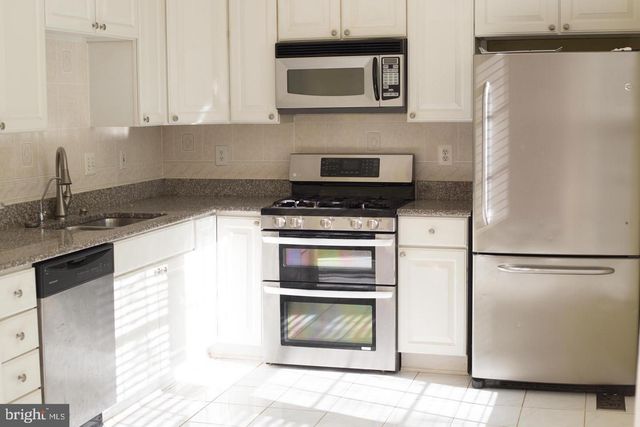 8886 PAPILLON DR, Ellicott City, MD 21043