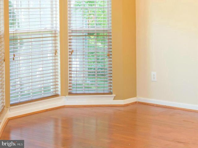 8886 PAPILLON DR, Ellicott City, MD 21043