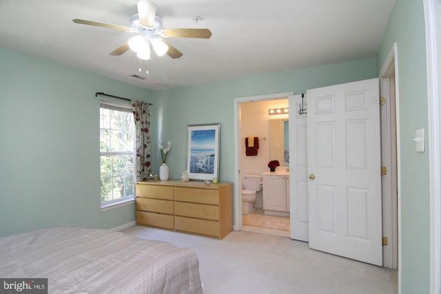 8886 PAPILLON DR, Ellicott City, MD 21043