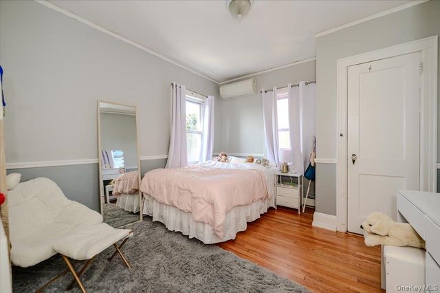 516 W Market Street, Long Beach, NY 11561