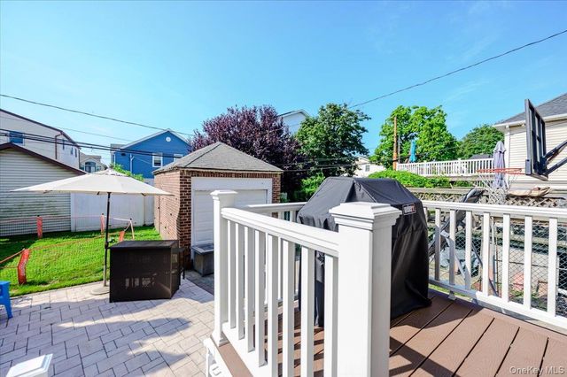 516 W Market Street, Long Beach, NY 11561
