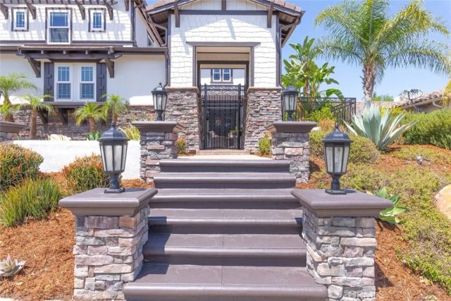 8128 Tender Way, Corona, CA 92883