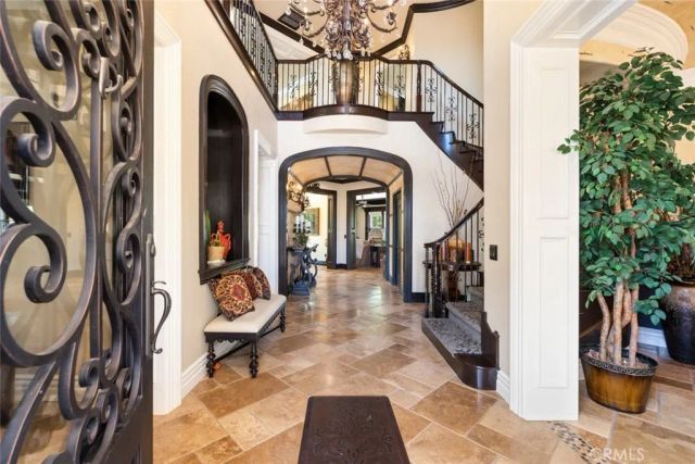8128 Tender Way, Corona, CA 92883