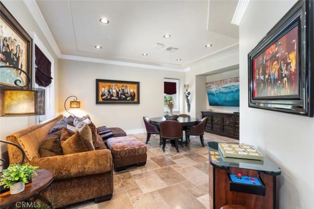 8128 Tender Way, Corona, CA 92883