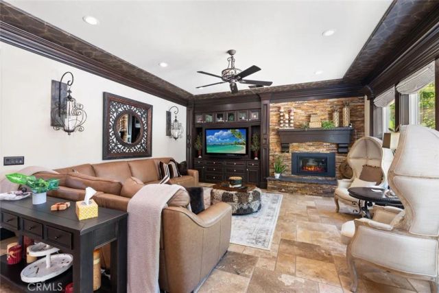 8128 Tender Way, Corona, CA 92883