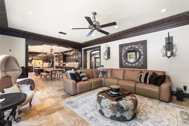 8128 Tender Way, Corona, CA 92883