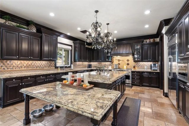 8128 Tender Way, Corona, CA 92883