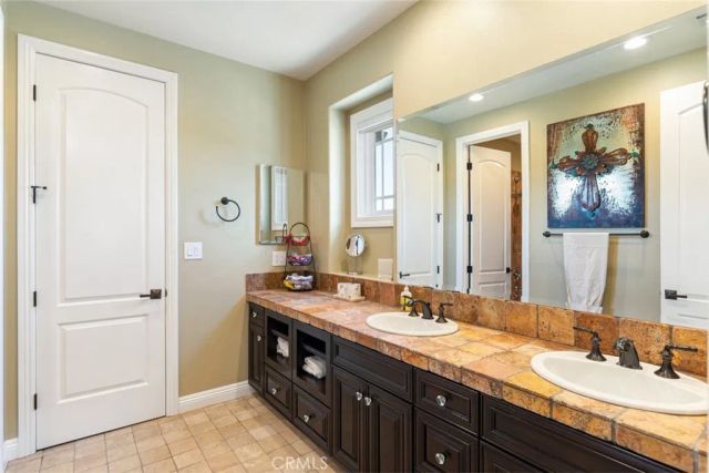 8128 Tender Way, Corona, CA 92883