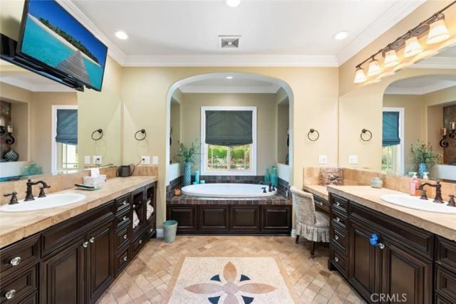 8128 Tender Way, Corona, CA 92883