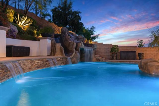 8128 Tender Way, Corona, CA 92883