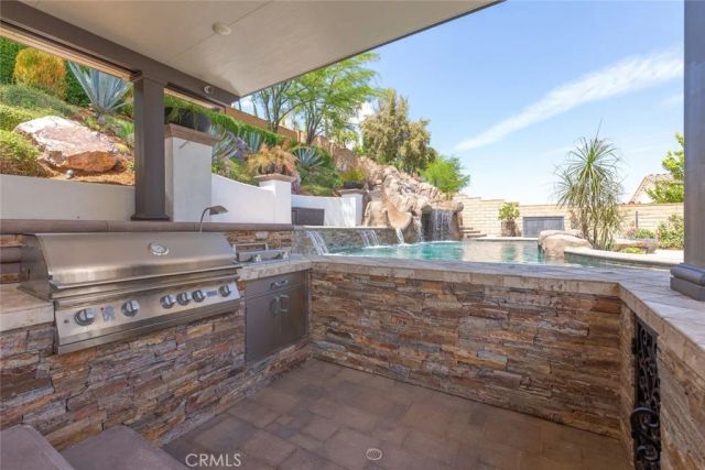 8128 Tender Way, Corona, CA 92883