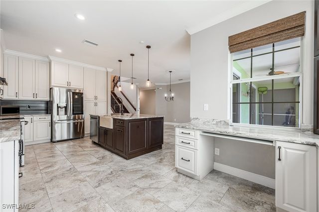 2534 Verdmont CT, Cape Coral, FL 33991