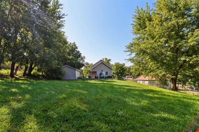 122 E Porter Avenue, Des Moines, IA 50315