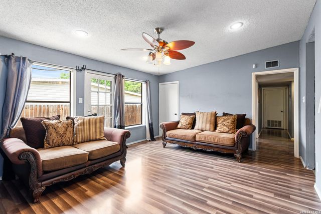 114 birchwood dr, San Antonio, TX 78213