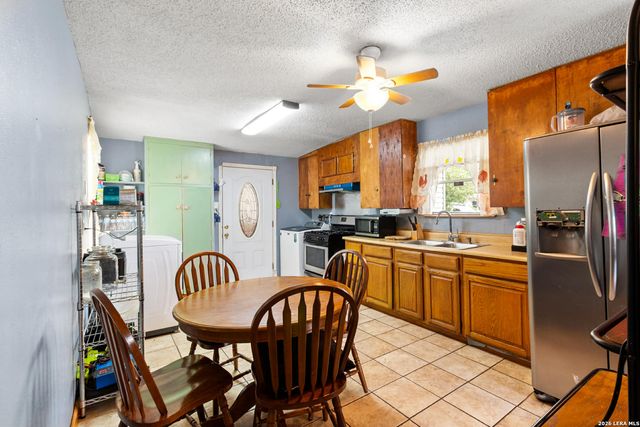 114 birchwood dr, San Antonio, TX 78213