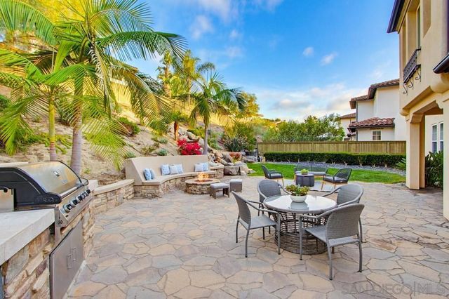 6626 Halite Pl, Carlsbad, CA 92009