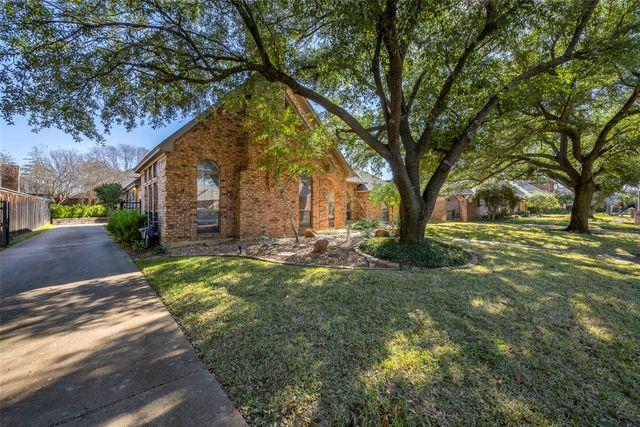 5105 Chad Drive, Arlington, TX 76017