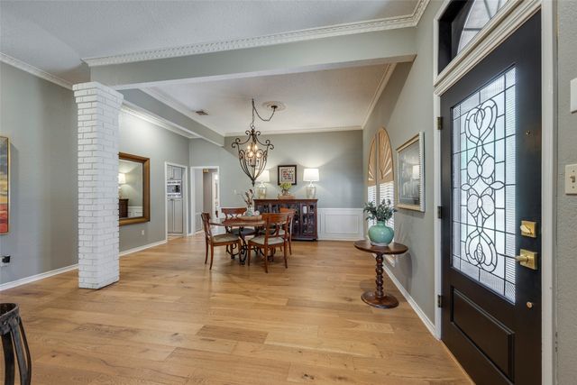 5105 Chad Drive, Arlington, TX 76017