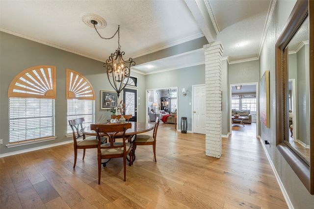 5105 Chad Drive, Arlington, TX 76017