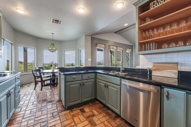 251 Goodnight TRL, Dripping Springs, TX 78620