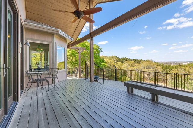 251 Goodnight TRL, Dripping Springs, TX 78620