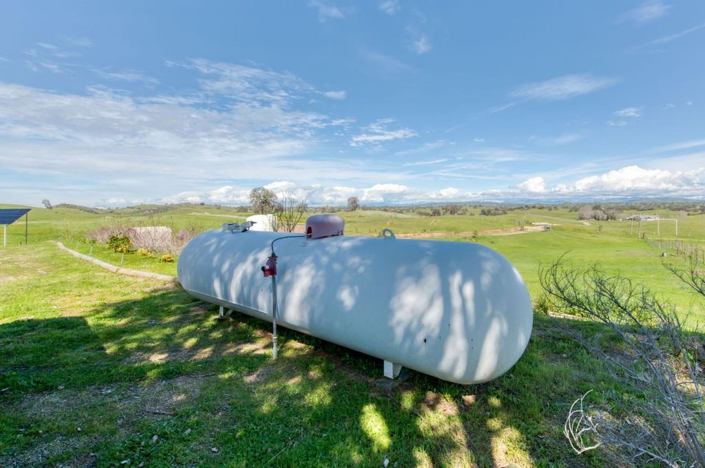 Image 36 of property listing at 34700 Willow Drive, Raymond, CA 93653