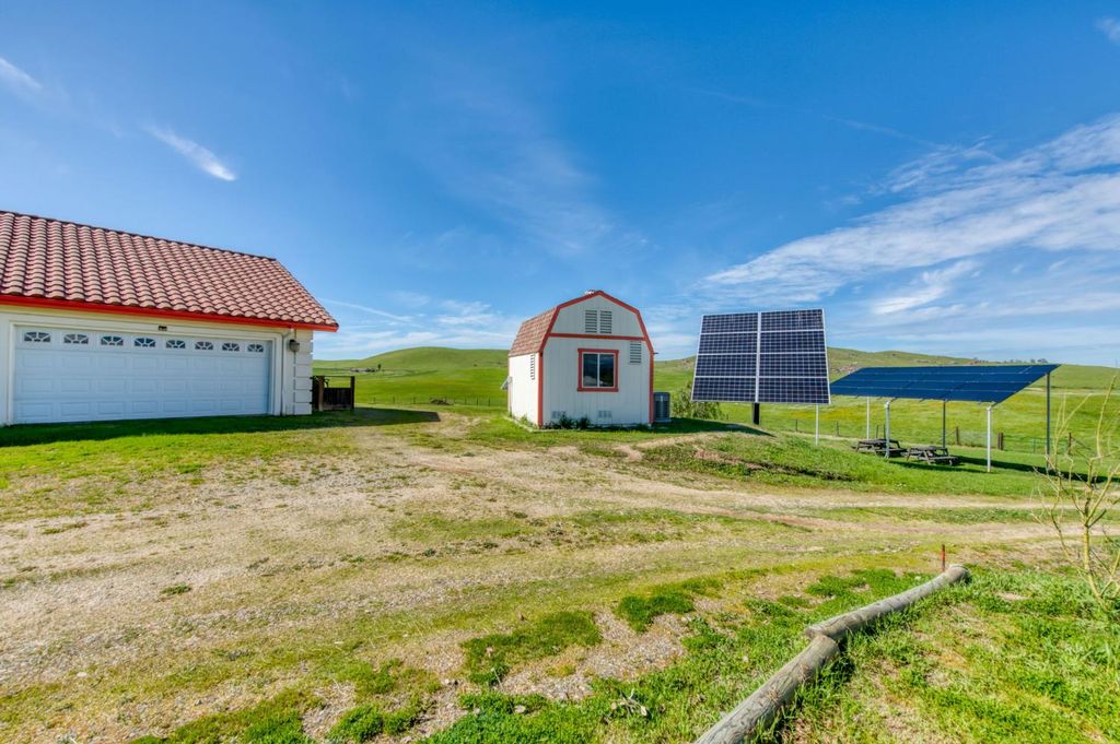 Image 37 of property listing at 34700 Willow Drive, Raymond, CA 93653