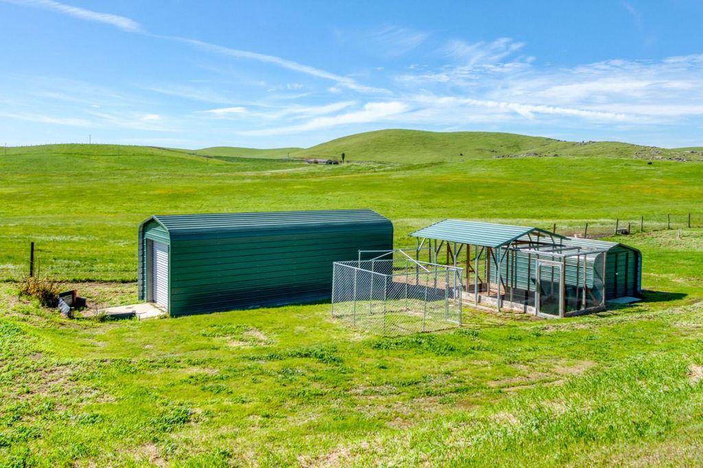 Image 40 of property listing at 34700 Willow Drive, Raymond, CA 93653