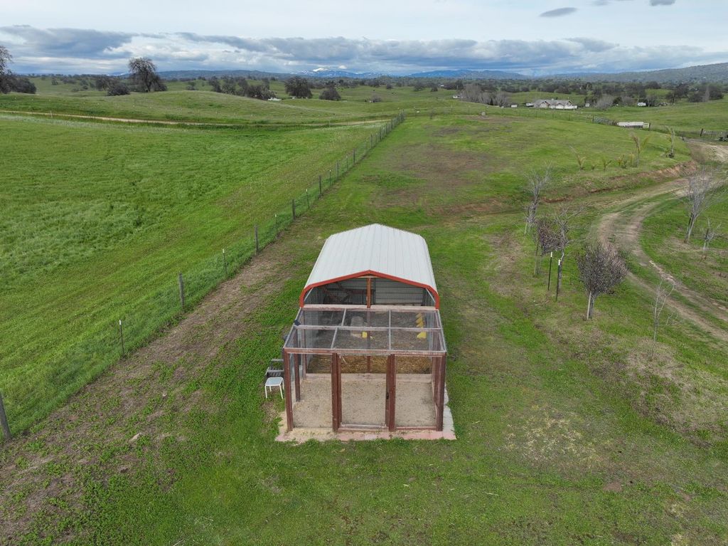 Image 43 of property listing at 34700 Willow Drive, Raymond, CA 93653