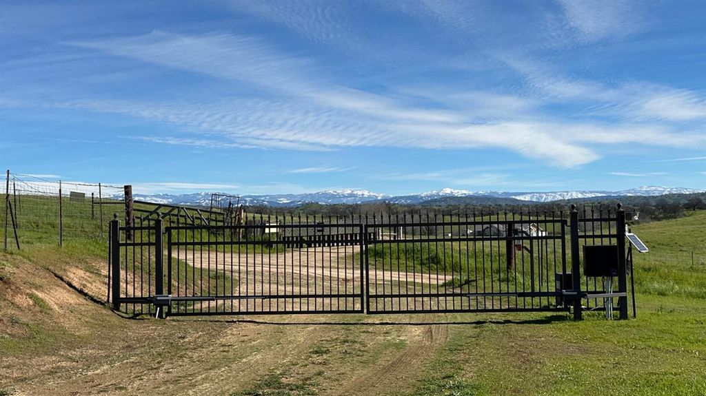 Image 49 of property listing at 34700 Willow Drive, Raymond, CA 93653