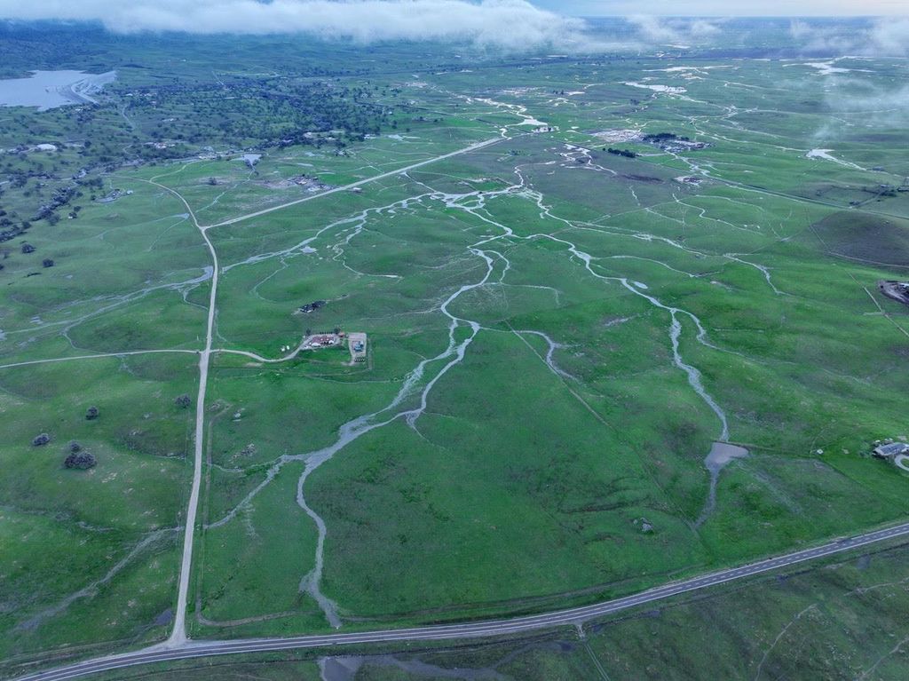 Image 51 of property listing at 34700 Willow Drive, Raymond, CA 93653