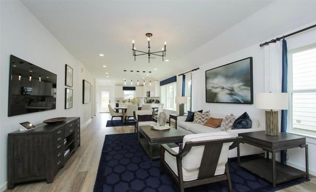 104 Lisa Marie Drive, Angleton, TX 77515