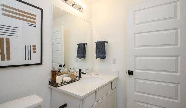 104 Lisa Marie Drive, Angleton, TX 77515