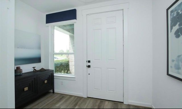 104 Lisa Marie Drive, Angleton, TX 77515