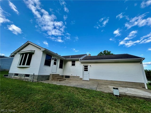 22 Orchard Drive, Poland, OH 44514