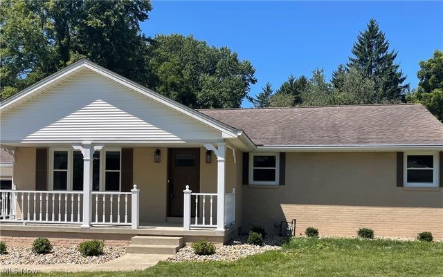 22 Orchard Drive, Poland, OH 44514