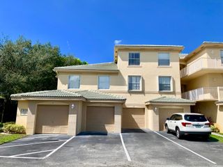 2020 GREENVIEW SHORES Boulevard 101, Wellington, FL 33414