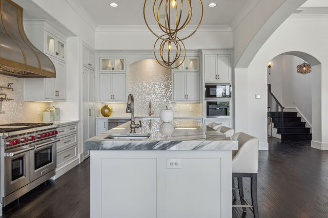 2001 Cordoba Cove, Westlake, TX 76262