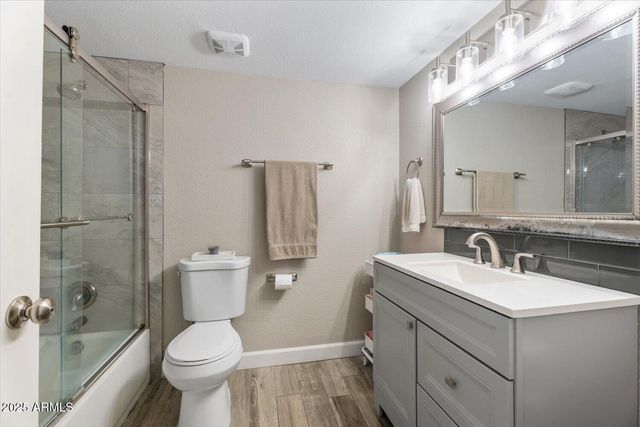 932 W JULIE Drive, Tempe, AZ 85283