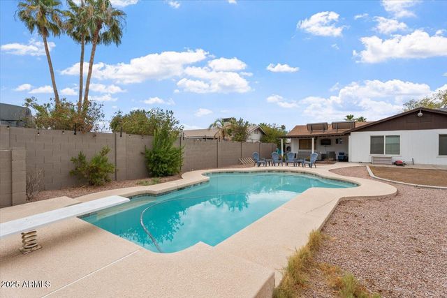 932 W JULIE Drive, Tempe, AZ 85283