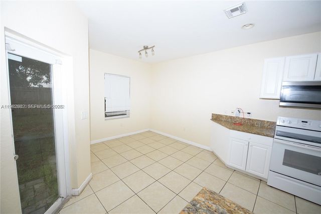 174 NE 32nd Ter, Homestead, FL 33033