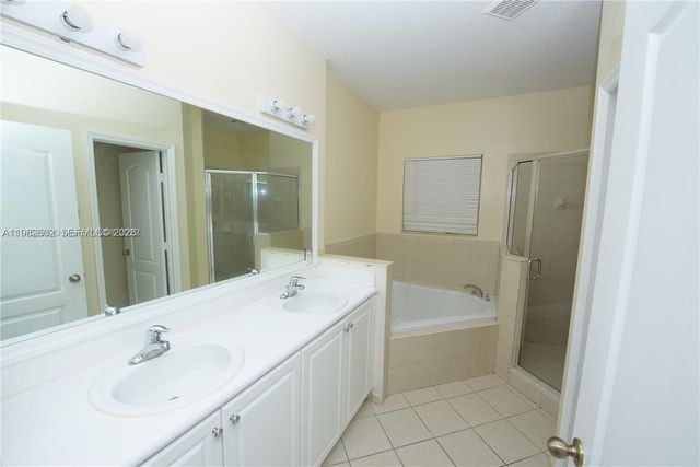 174 NE 32nd Ter, Homestead, FL 33033