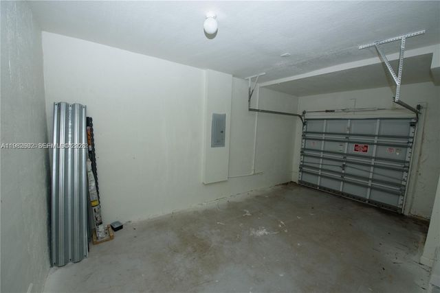 174 NE 32nd Ter, Homestead, FL 33033