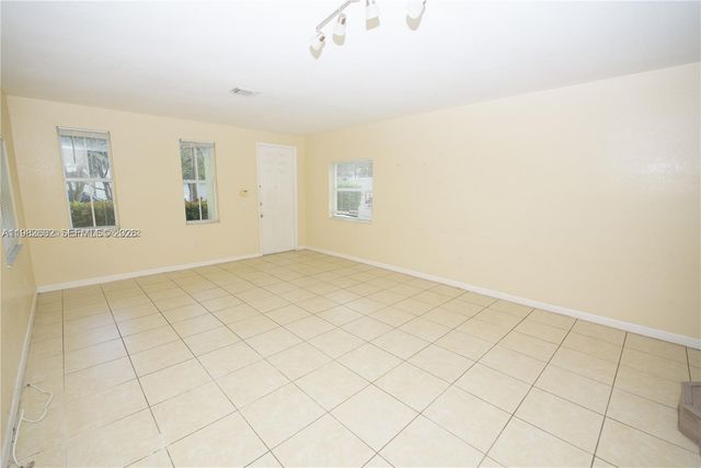 174 NE 32nd Ter, Homestead, FL 33033