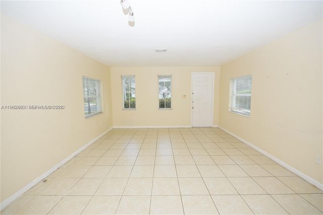 174 NE 32nd Ter, Homestead, FL 33033