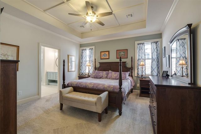 1909 Plaza District Drive, Edmond, OK 73034