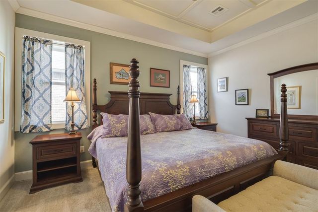 1909 Plaza District Drive, Edmond, OK 73034