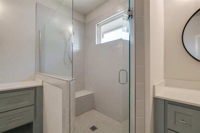 1909 Plaza District Drive, Edmond, OK 73034