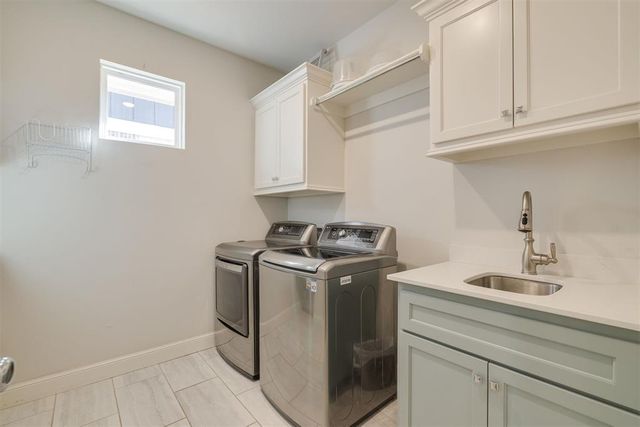 1909 Plaza District Drive, Edmond, OK 73034