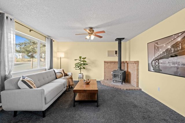 305 Holladay Dr, Cheney, WA 99004